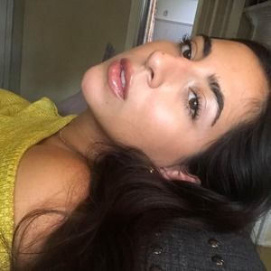 Meet your Posher, Adriana